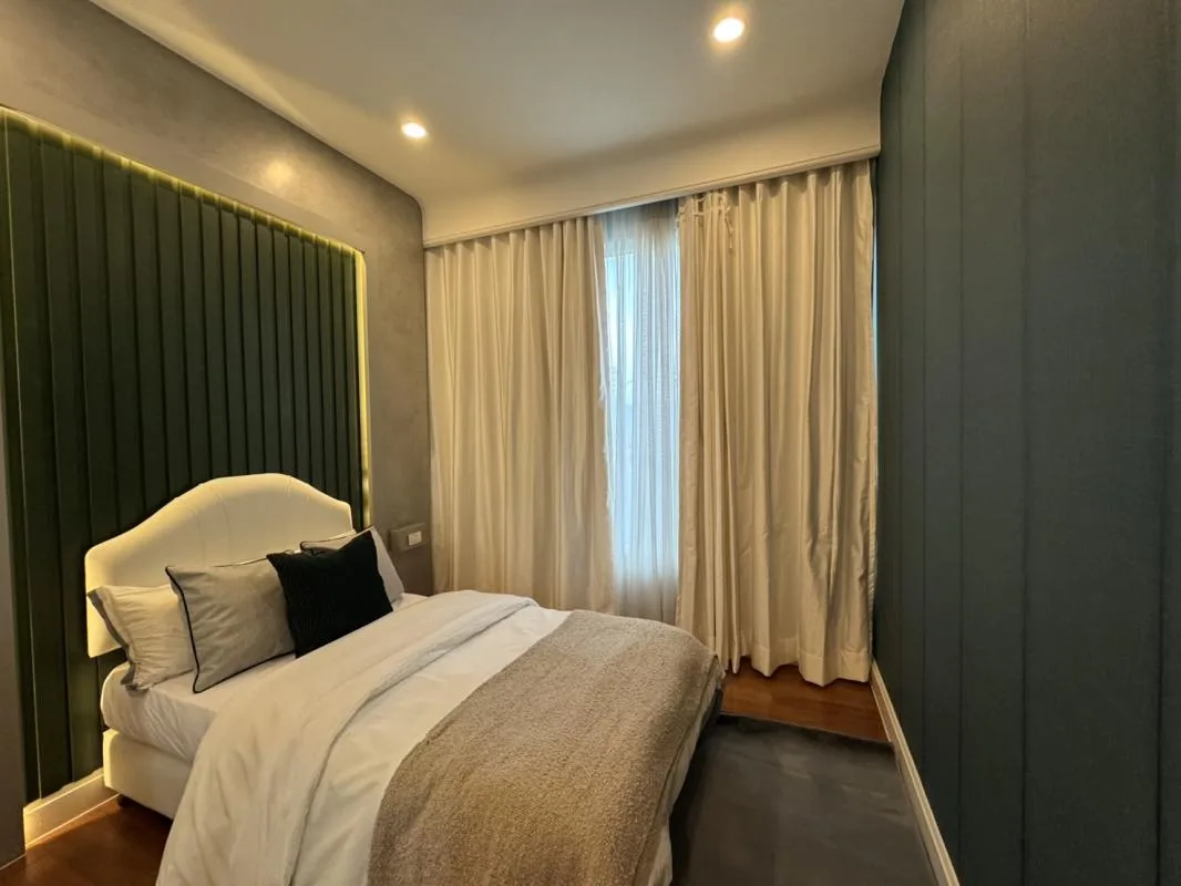 Q Langsuan — photo 7