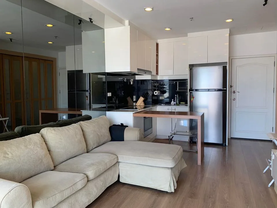 Sathorn House — photo 2