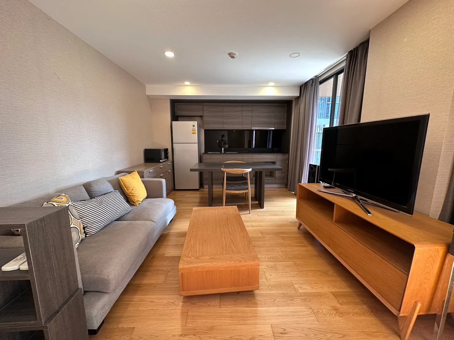 Klass Condo Langsuan — photo 1