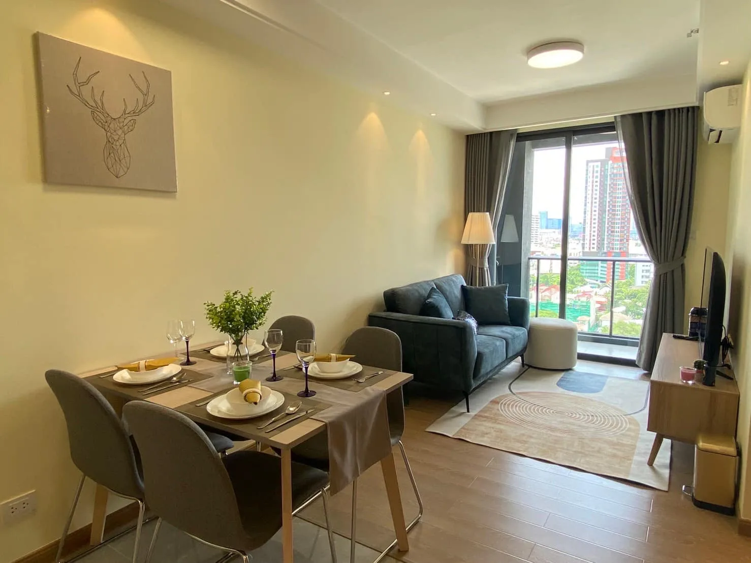 Regal Condo Sathorn-naradhiwas — photo 1