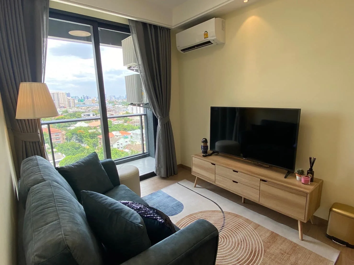 Regal Condo Sathorn-naradhiwas — photo 3