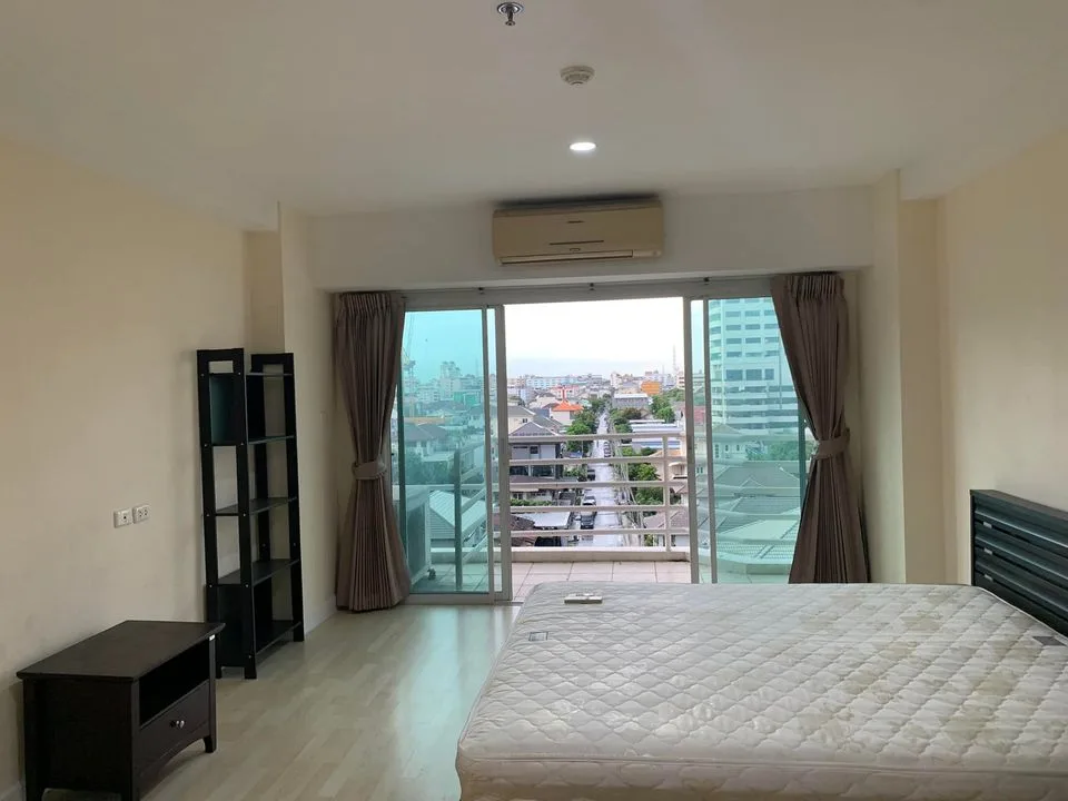 City Living Ratchada — photo 2