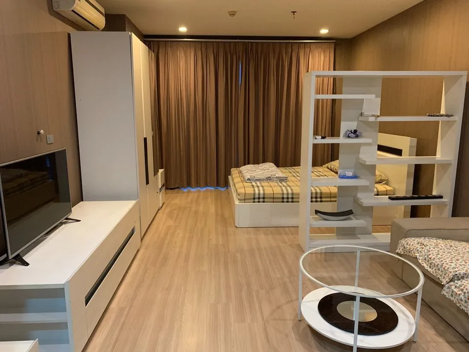 Sky Walk Condominium — photo 1