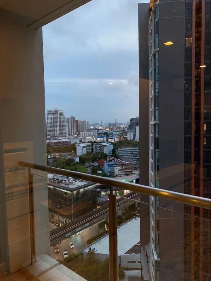 Sky Walk Condominium — photo 10
