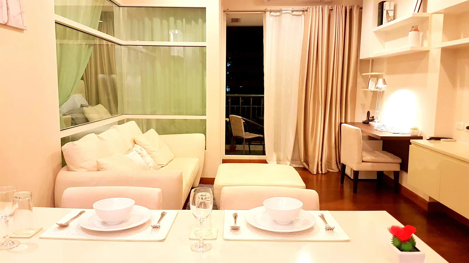 Ivy Thonglor — photo 2