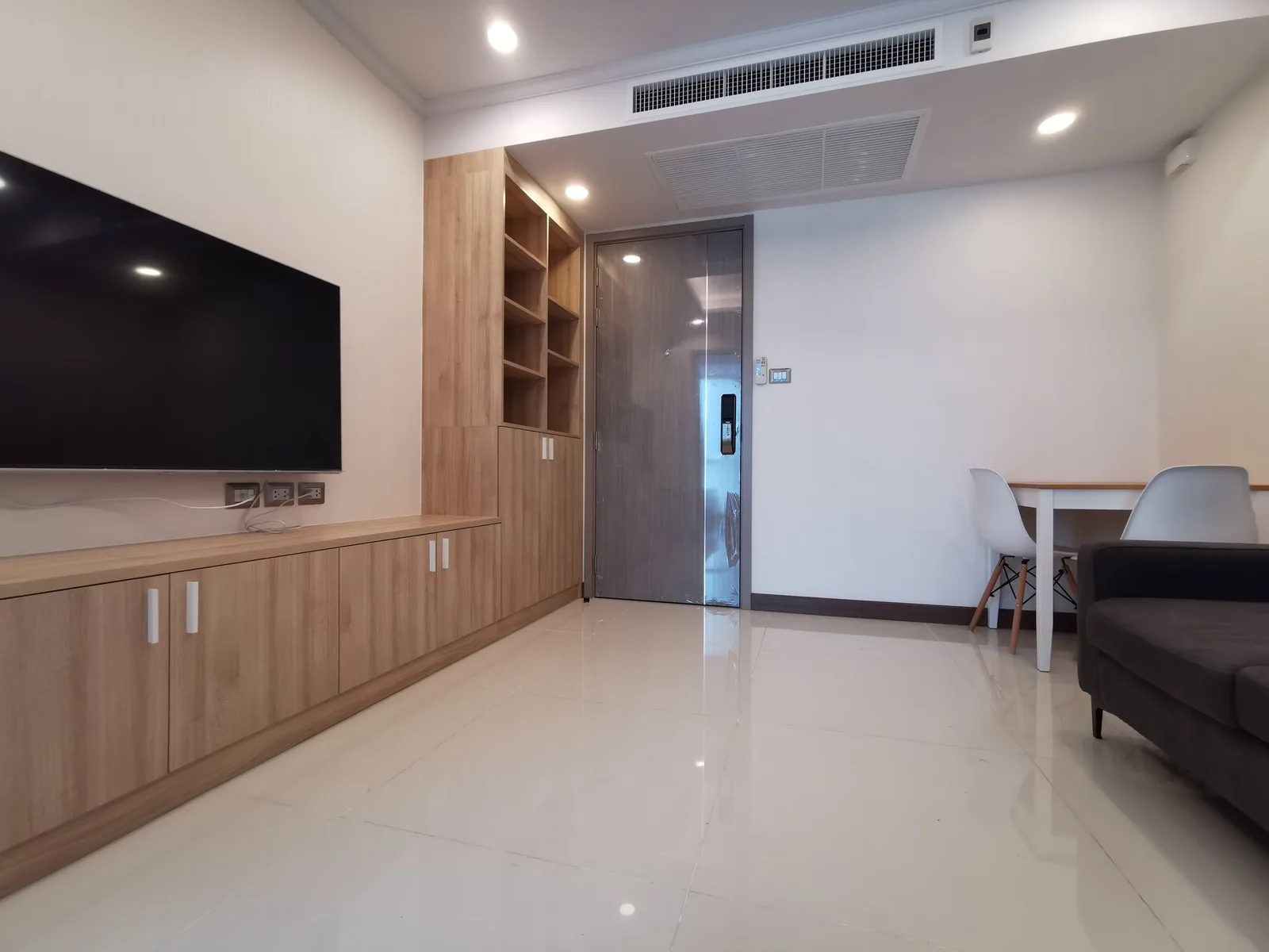 Supalai Oriental Sukhumvit 39 — photo 1