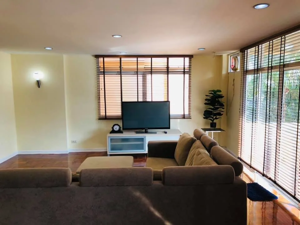Single House Sukhumvit 31 Alley, Lane 2 — photo 2