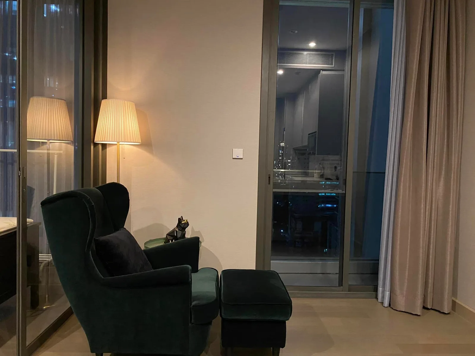 The Esse at Singha Complex — photo 1