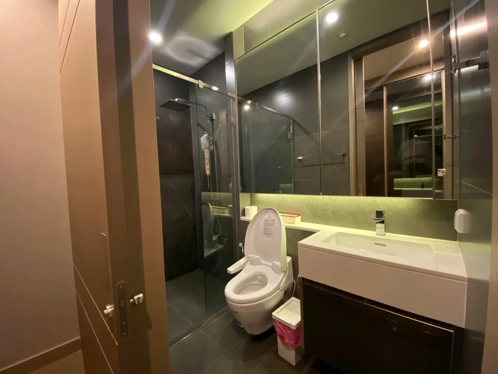 The Esse at Singha Complex — photo 10
