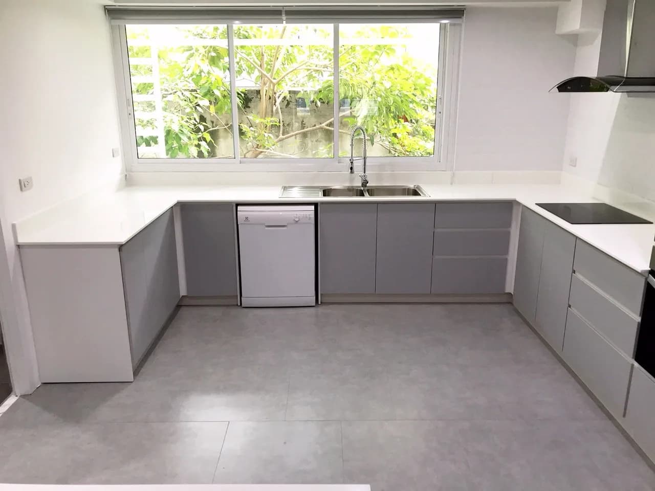 Thonglor Garden — photo 19