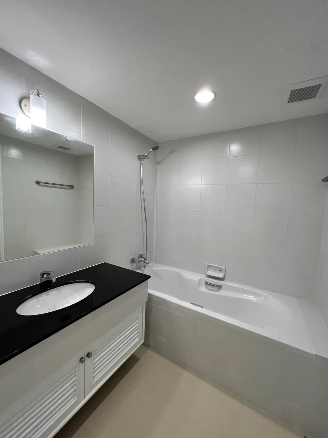 Acadamia Grand Tower — photo 14