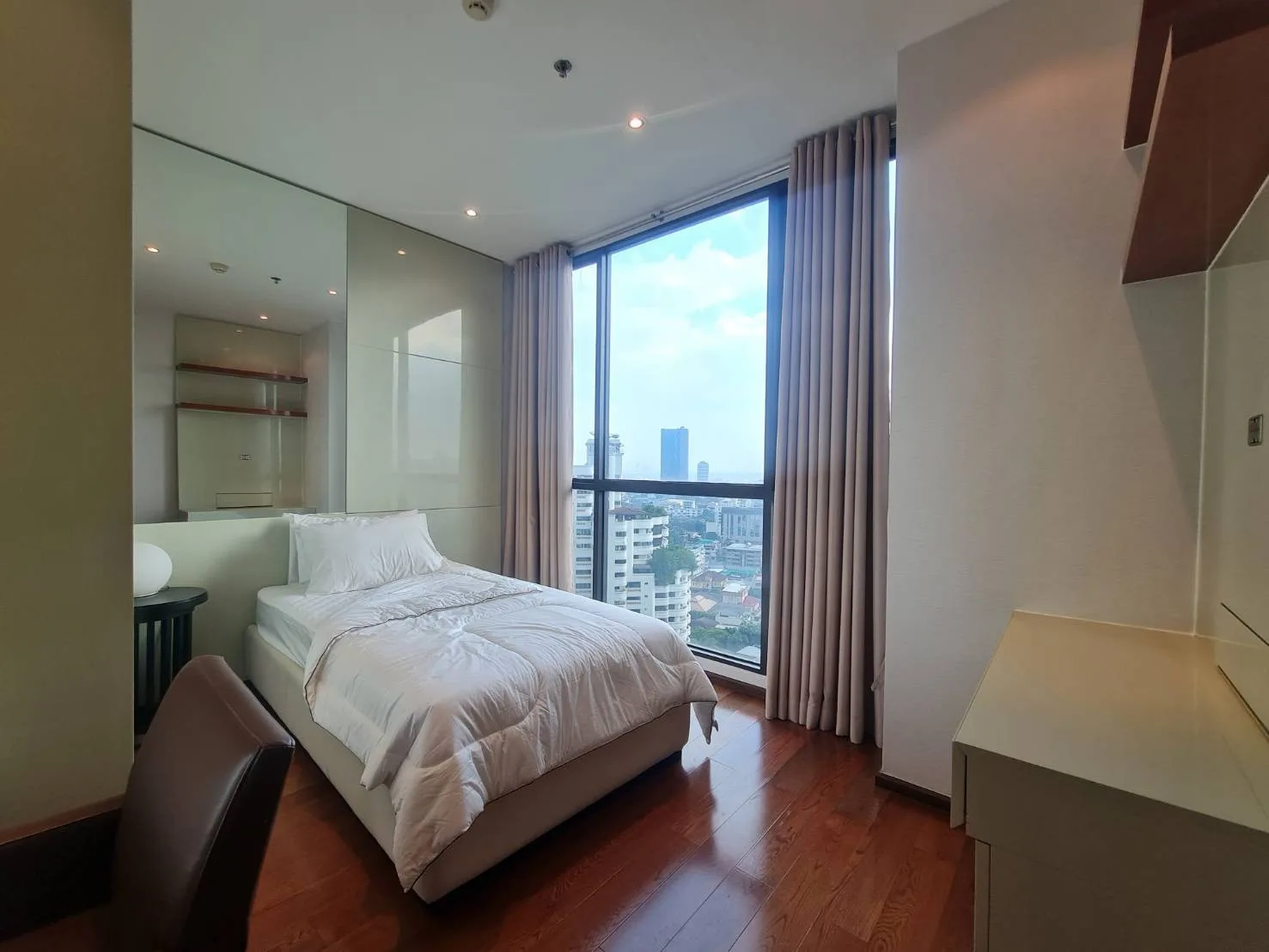 The Address Sukhumvit 28 — photo 3