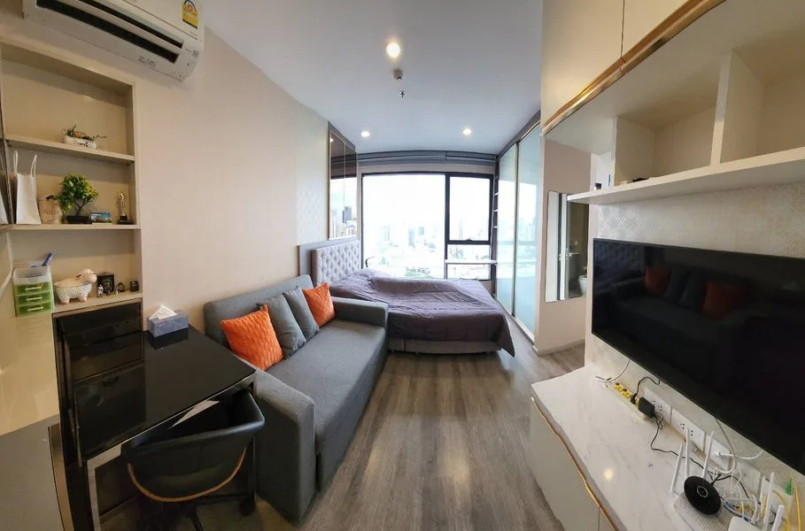 Ideo Mobi Asoke — photo 1