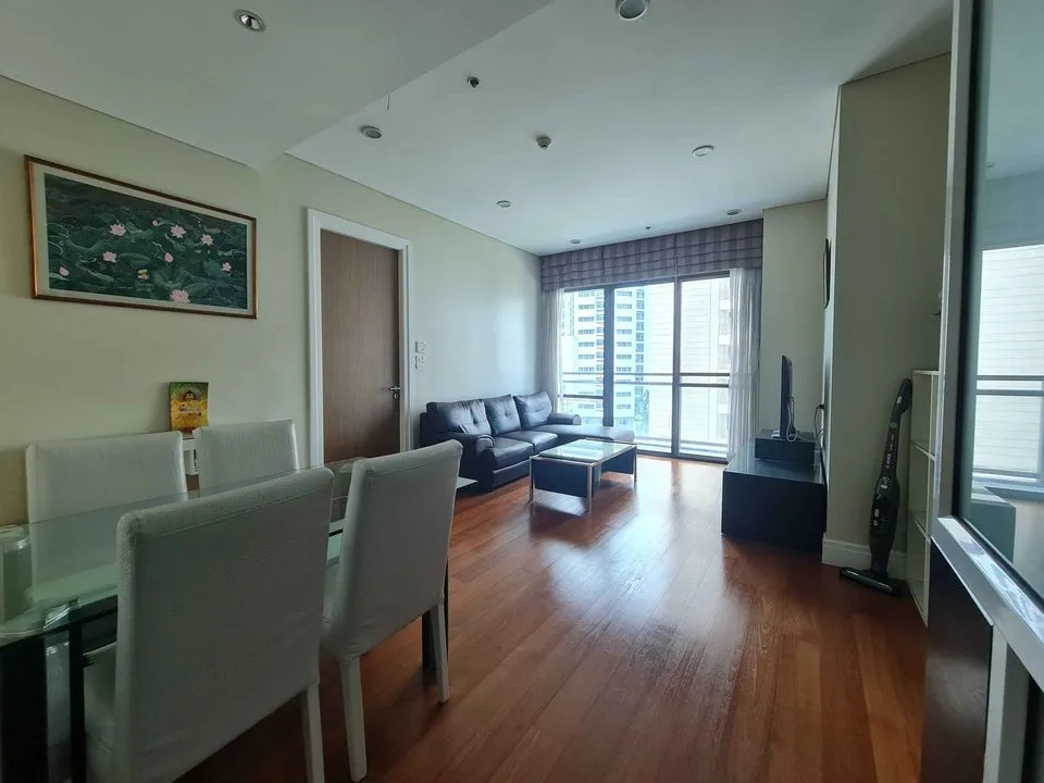 Bright Sukhumvit 24 — photo 2