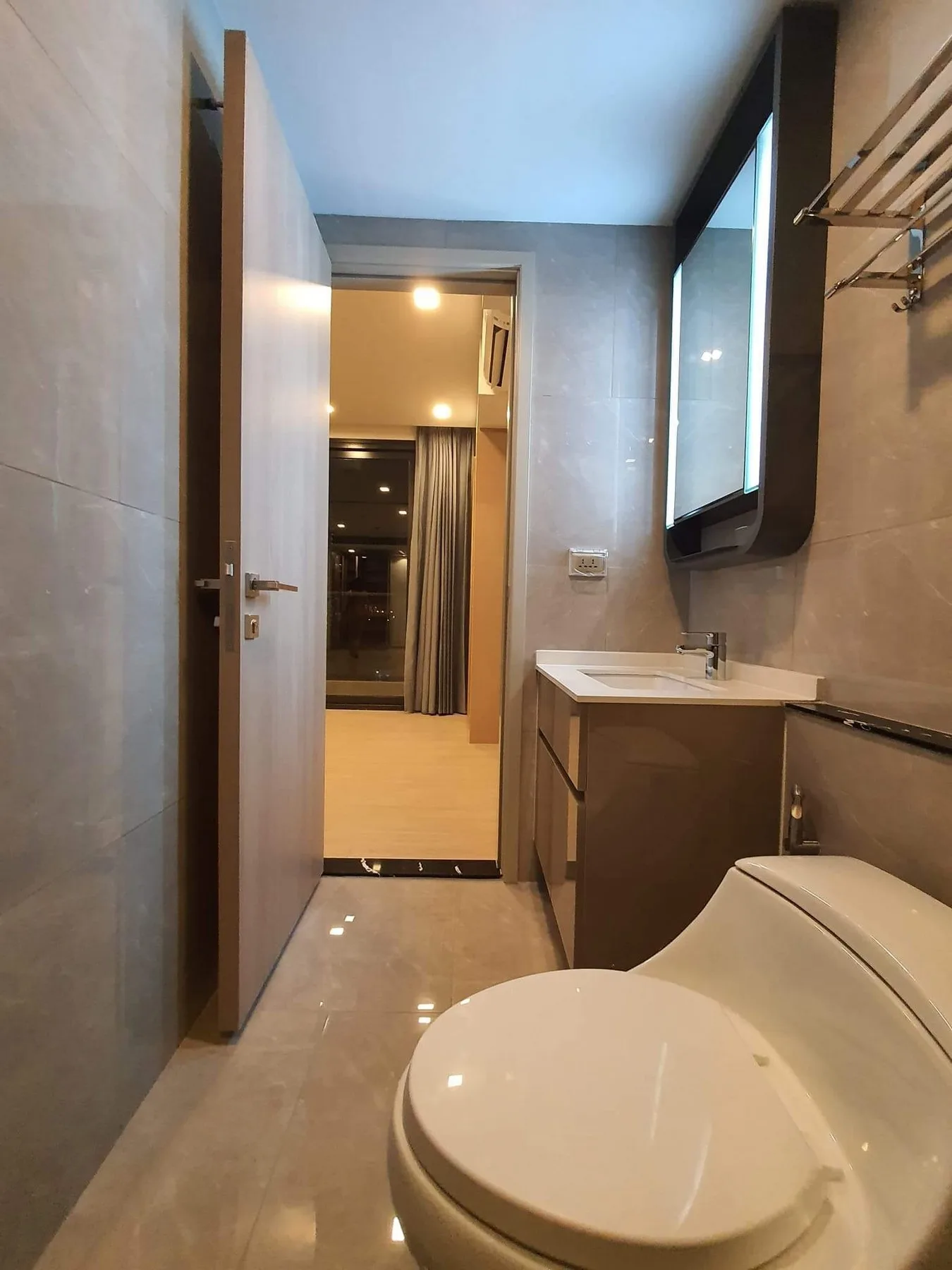 One 9 Five Asoke - Rama 9 — photo 9