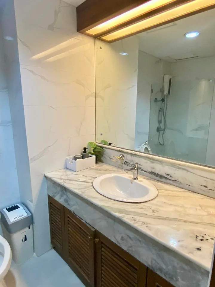 The Grand Condo — photo 6