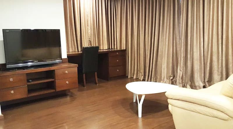 Sathorn Gardens — photo 3