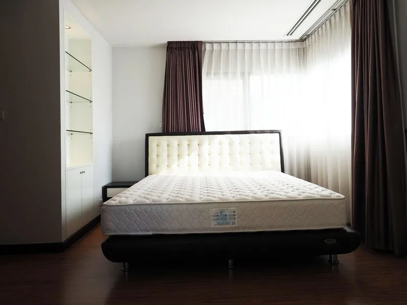 Sathorn Gardens — photo 13