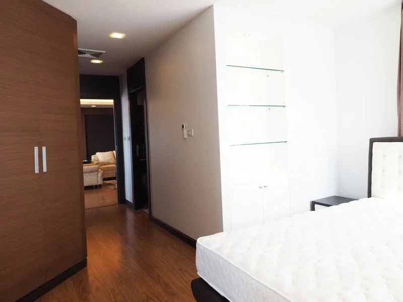 Sathorn Gardens — photo 14