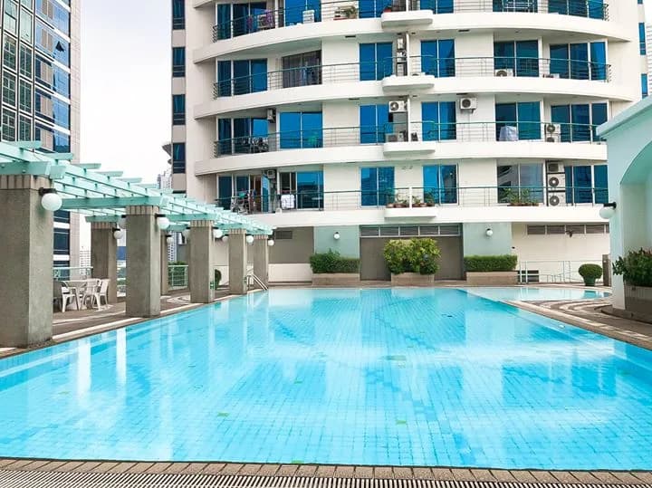Sathorn House — photo 19