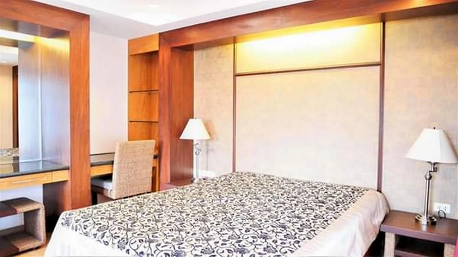 SAWIT SUITES — photo 1