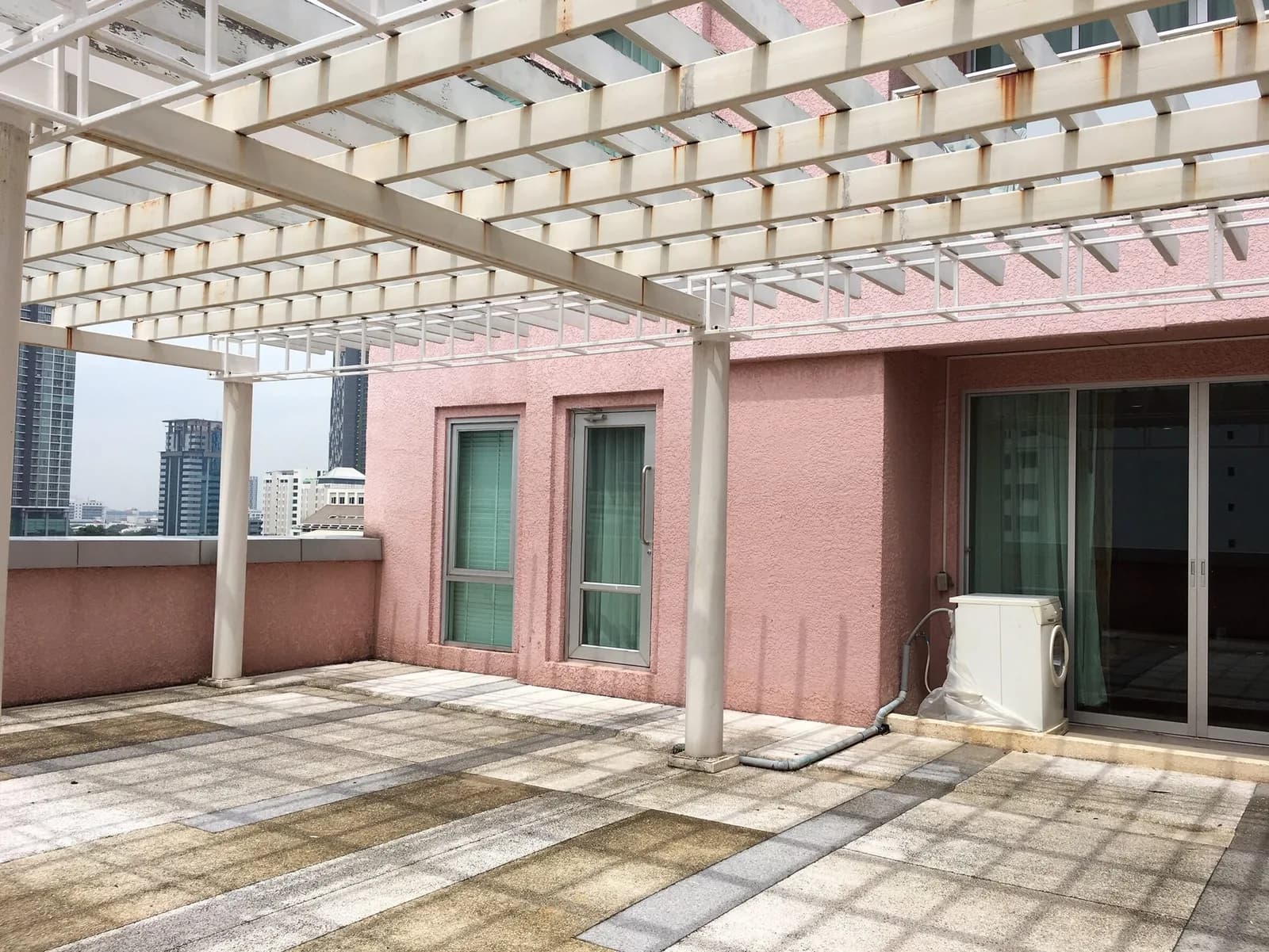 Silom Grand Terrace — photo 10