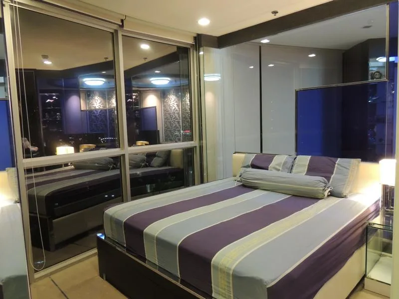 Sky Walk Condominium — photo 17
