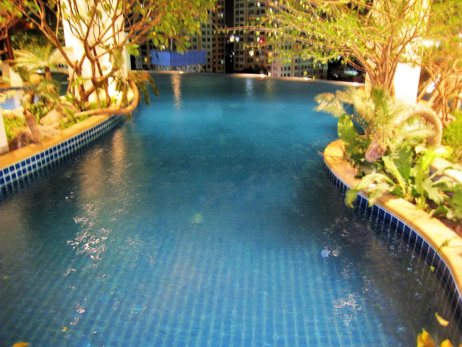 Sky Walk Condominium — photo 6