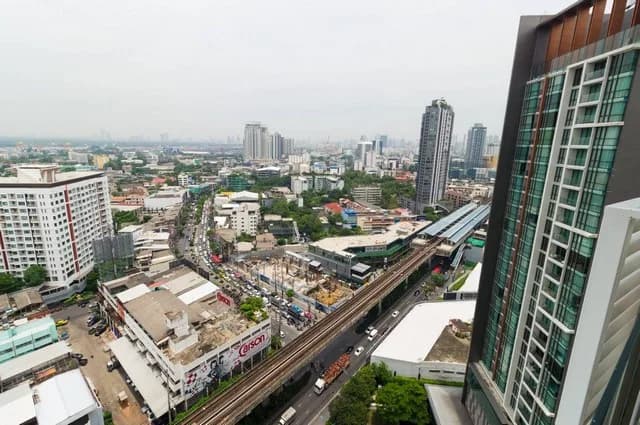 Sky Walk Condominium — photo 9
