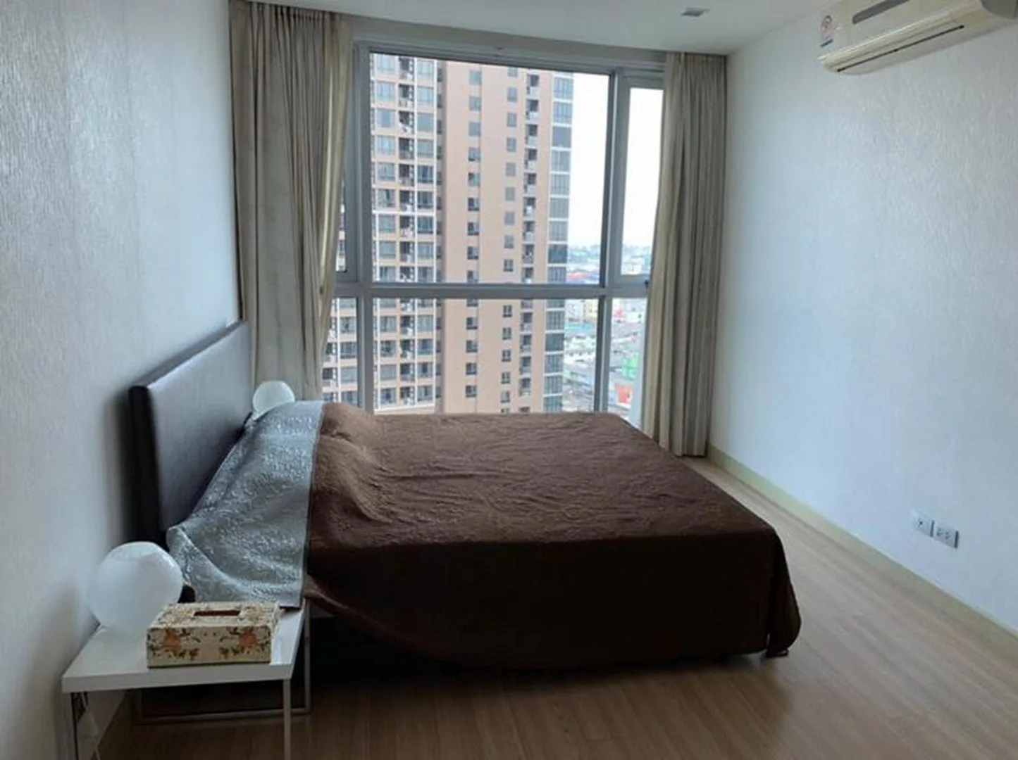 Sky Walk Condominium — photo 2
