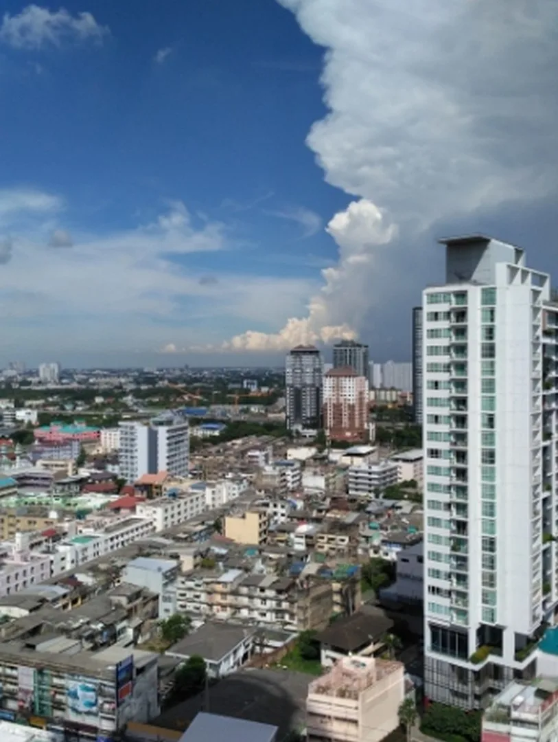 Sky Walk Condominium — photo 4