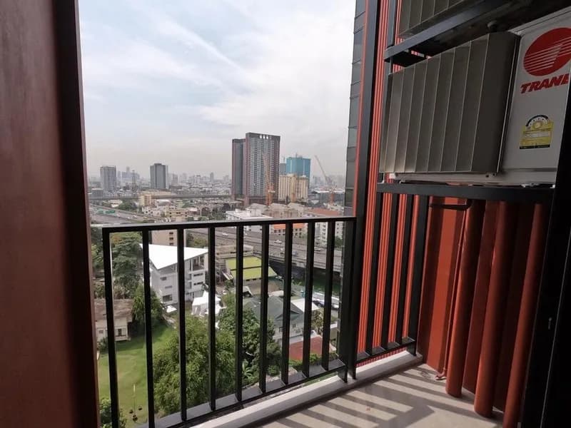 The Base Rama 9 - Ramkhamhaeng — photo 2