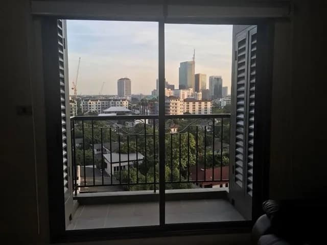 The Crest Sukhumvit 34 — photo 1
