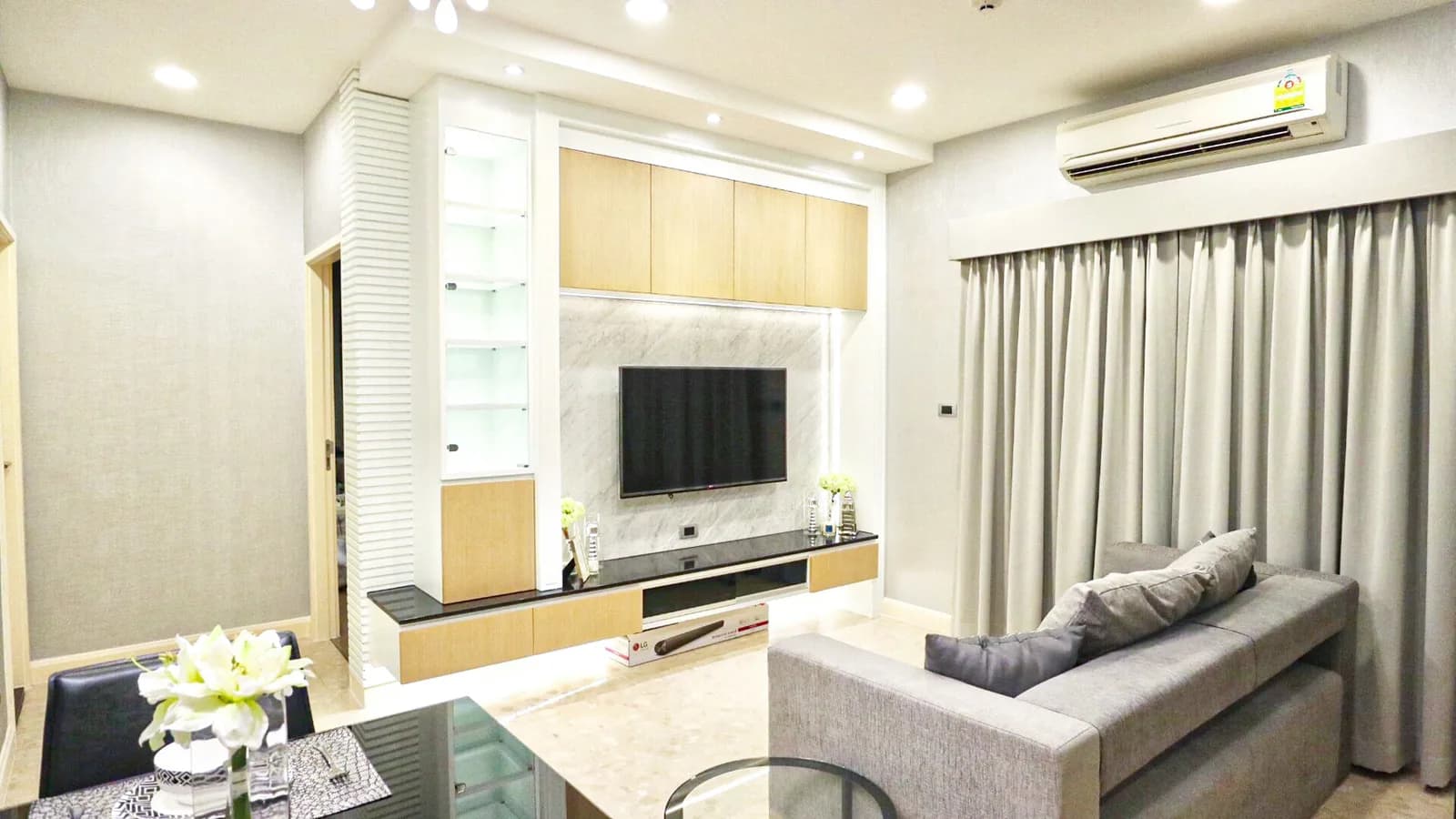 The Crest Sukhumvit 34 — photo 2