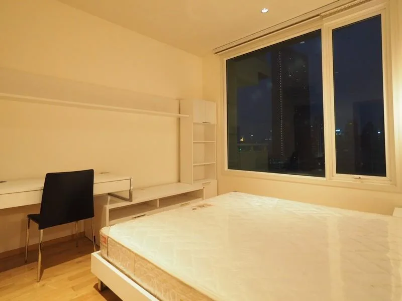 The Empire Place — photo 14