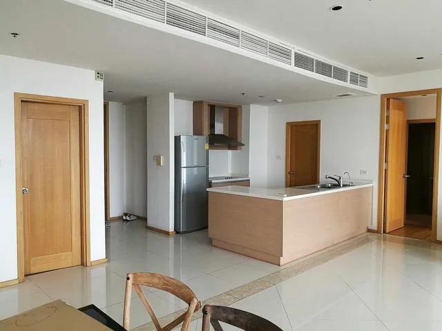 The Empire Place — photo 17