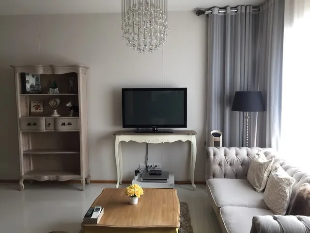 The Emporio Place — photo 5
