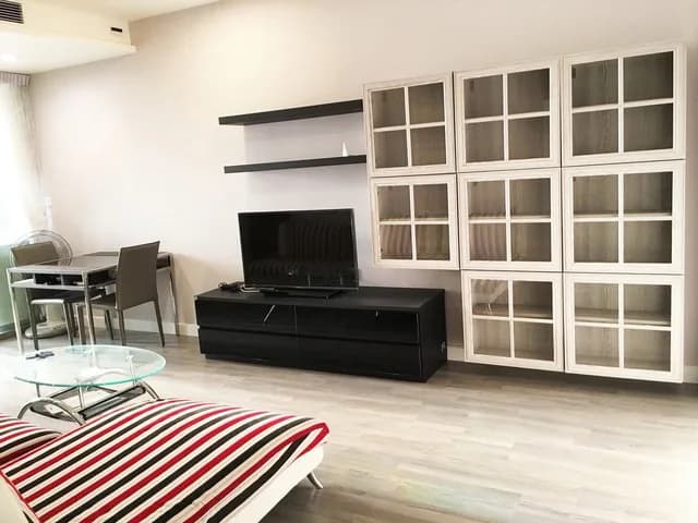 The room Sathorn - TanonPun — photo 1