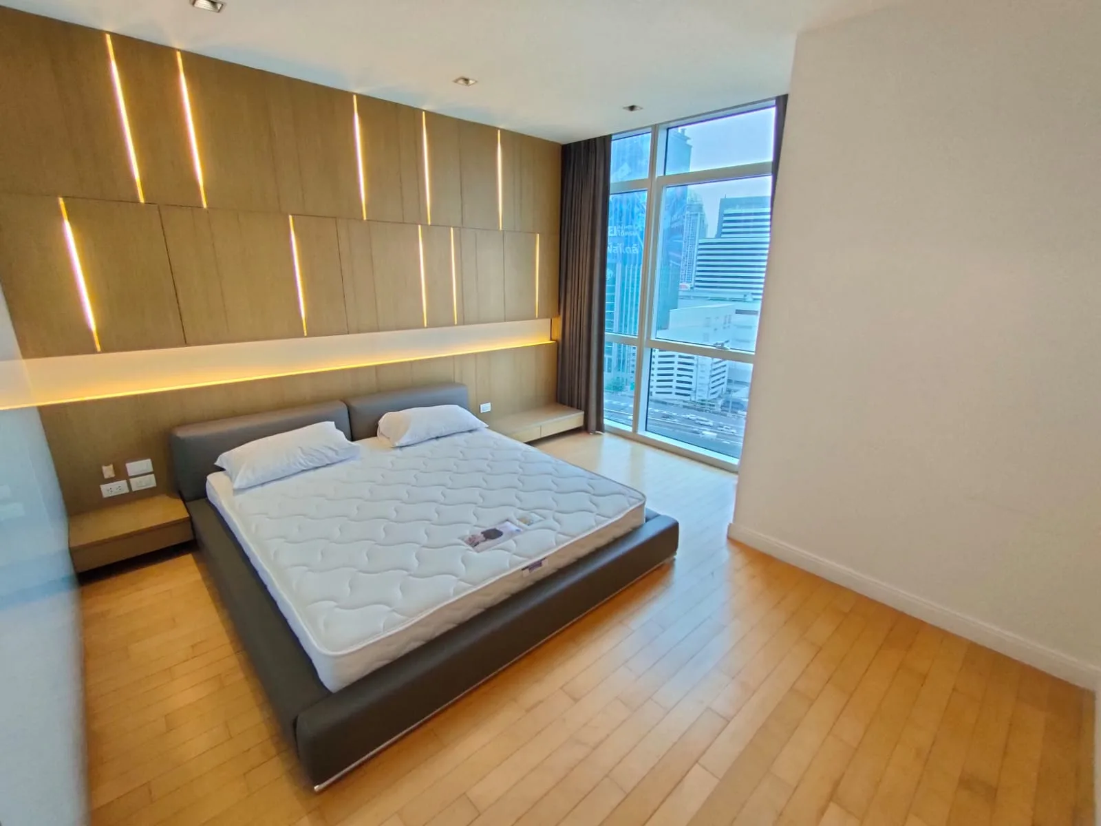 Athenee Residence — photo 10