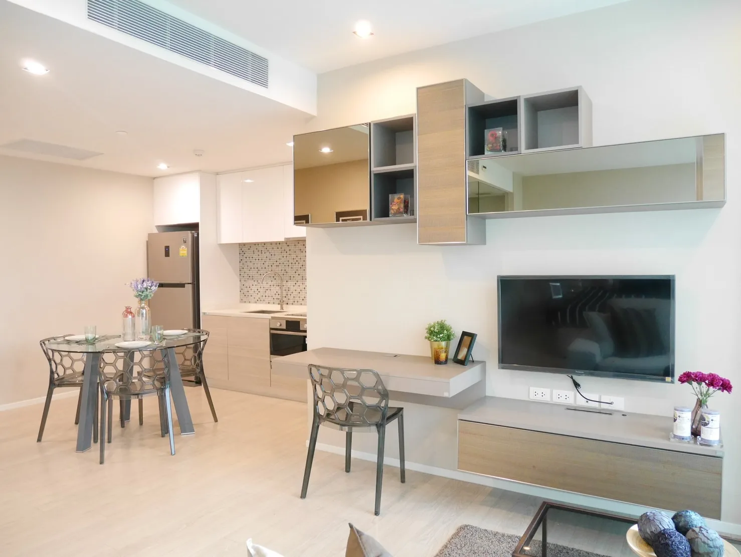 The Room Sukhumvit 21 — photo 3