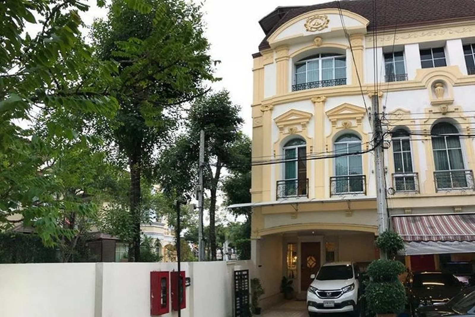 Baan Klang Krung Grande Vienna Rama 3 — photo 3