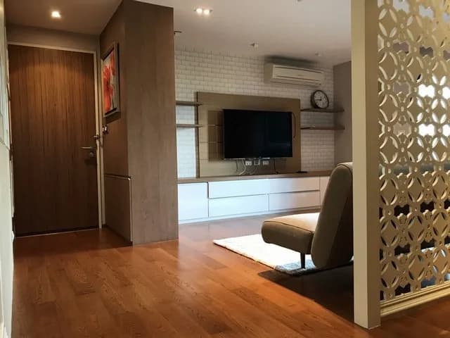Zenith Place Sukhumvit 42 — photo 1