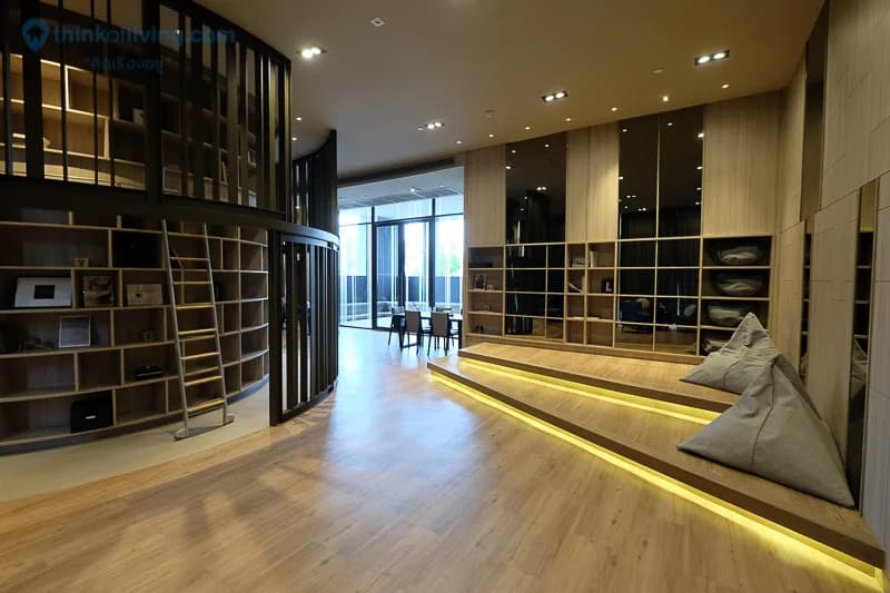 Centric Ratchada - Huai Khwang — photo 18