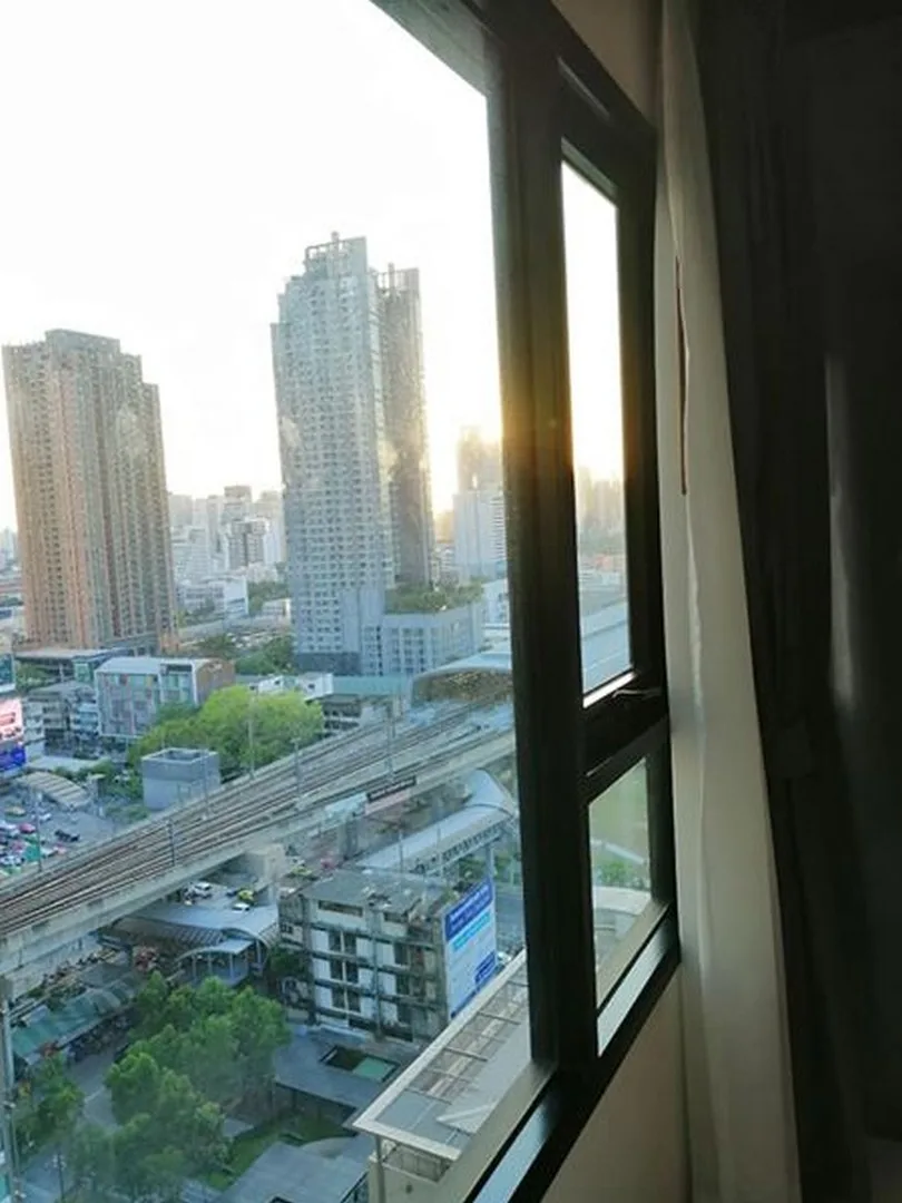 Life Asoke — photo 19