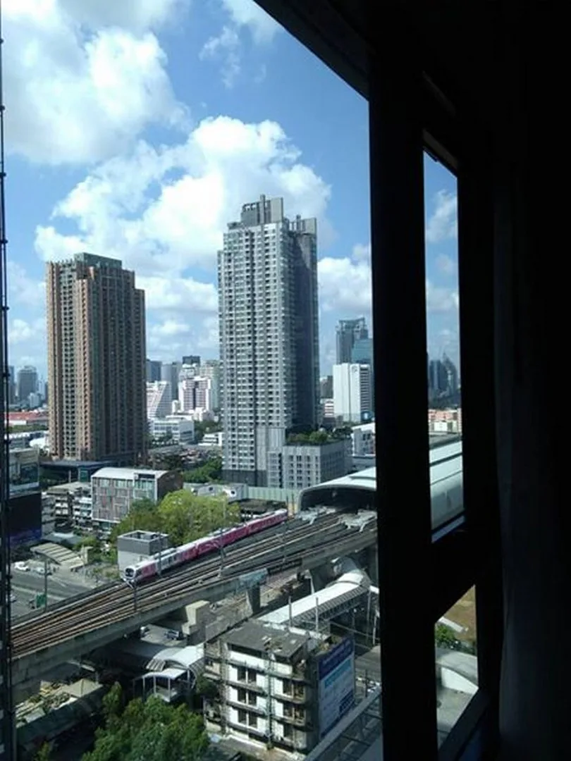 Life Asoke — photo 20