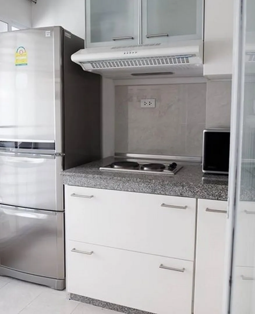 Lumpini Suite Sukhumvit 41 — photo 2