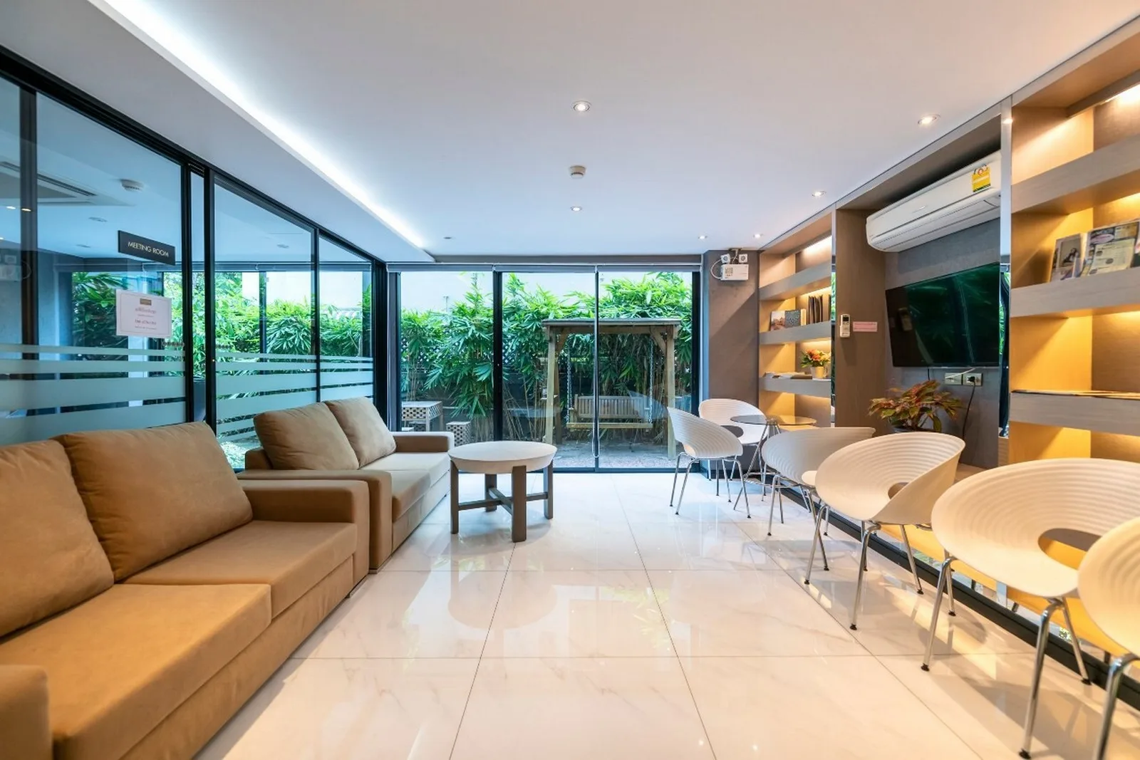 Tidy Deluxe Sukhumvit 34 — photo 17