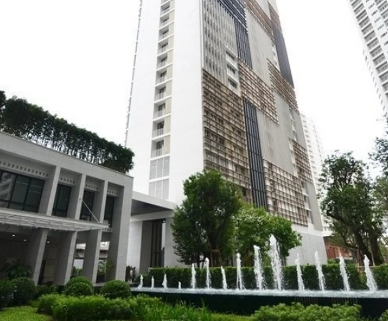 Park Origin Phromphong — photo 1