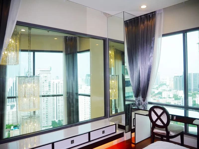 Bright Sukhumvit 24 — photo 13