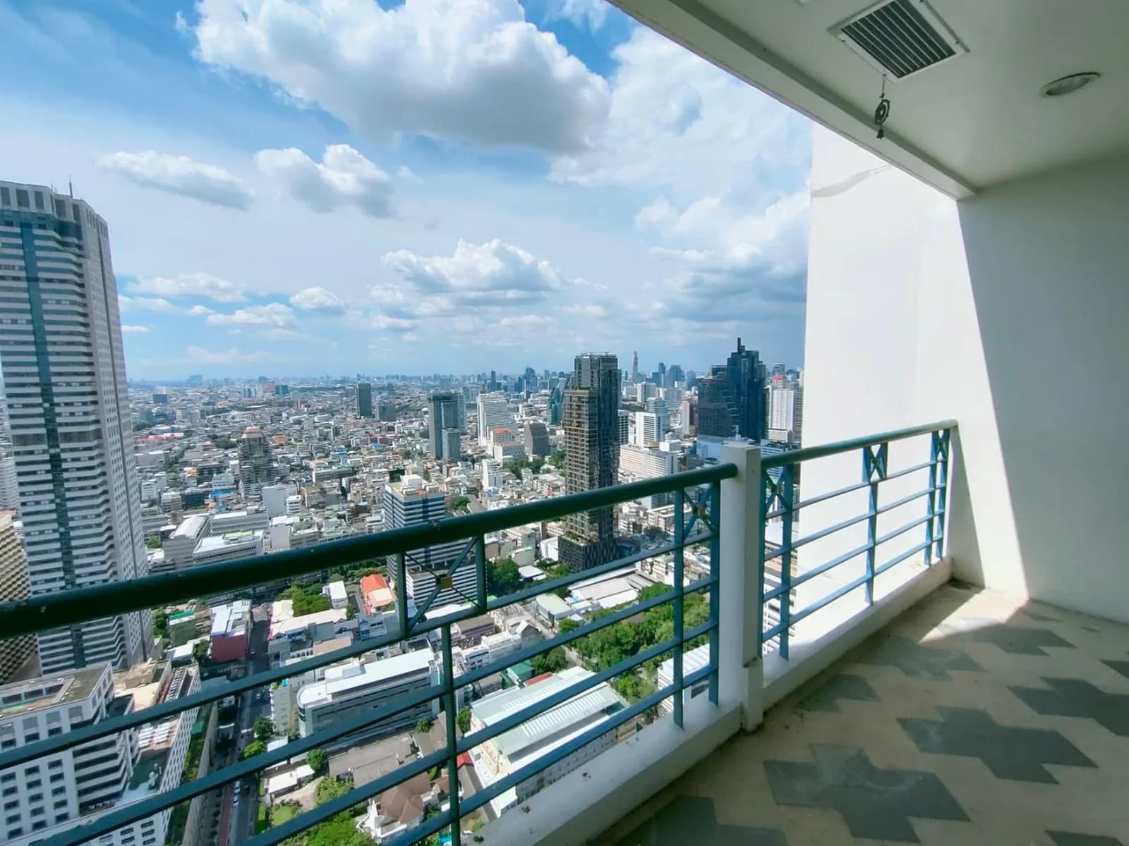 Sathorn House — photo 14